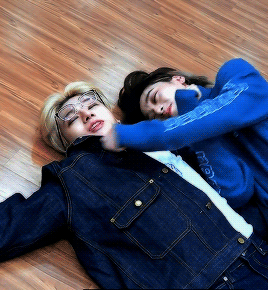San Being Clingy With Wooyoung During Dance Practice