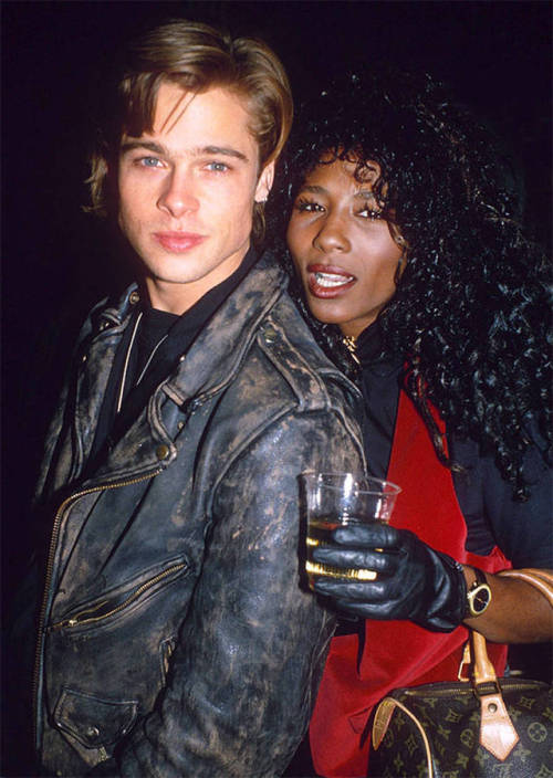 Brad Pitt & British singer Sinitta, 1987. Sinitta, who also had a long time romance with Simon C