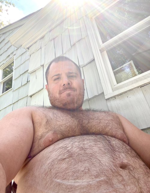 mistermac7:bigbeefybuddies:twitter.com/BigBeefyBear1Check out this dude’s Twitter. This thic