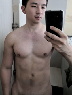 6sg: sharingpornvideos: Singapore Grindr Collection Nice. http://6sg.tumblr.com/archive 