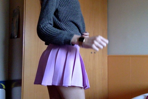 nitrons:i cant wear this skirt bc its too short :(