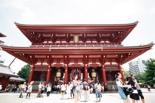 Tokyo 2016 / Canon AV-1 / Canon 17mm/f4 / Fujifilm c100