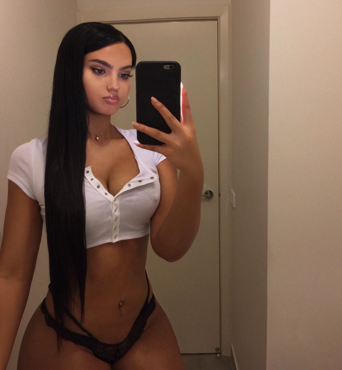 SHE&rsquo;S FUCKIN HOT!