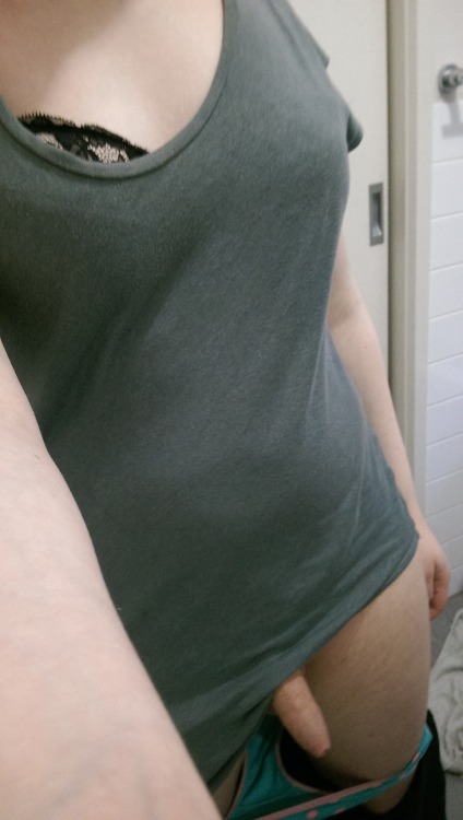 straplesspride: Some tasteful semi-nudes that you all missed out on while I was gone! <3Want more? Click here![She/her, enby.] 