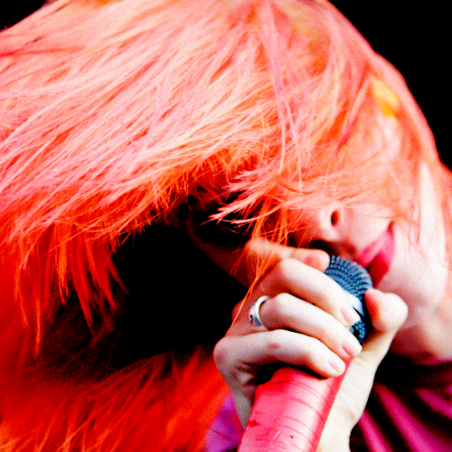 sittinginsilence:  And I put my faith in you, so much faith and then you just threw it away… 