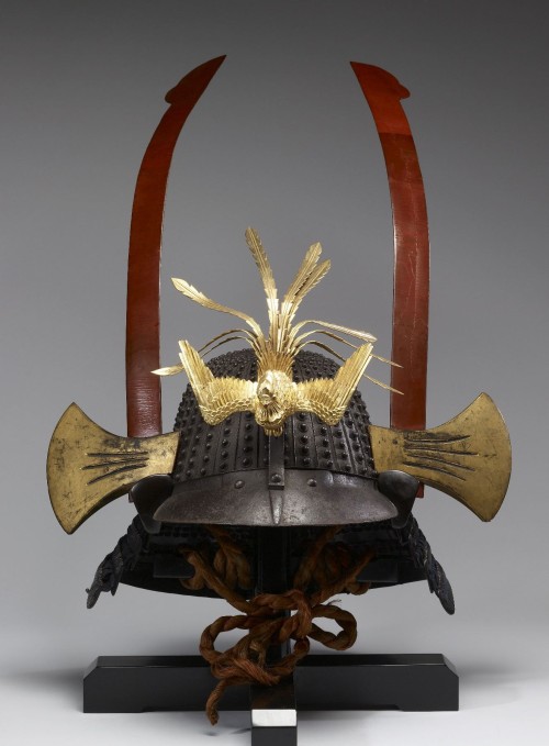 acrosscenturiesandgenerations:▪Helmet with Phoenix and Battle-Axe Ornaments.Myochin Place of origin: