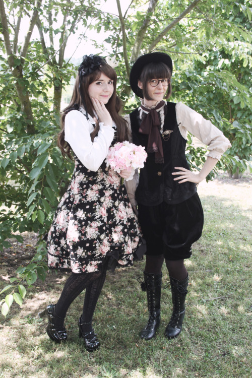 may-wildflower: With Claire &lt;3 I like these pictures a lot Earl Grey