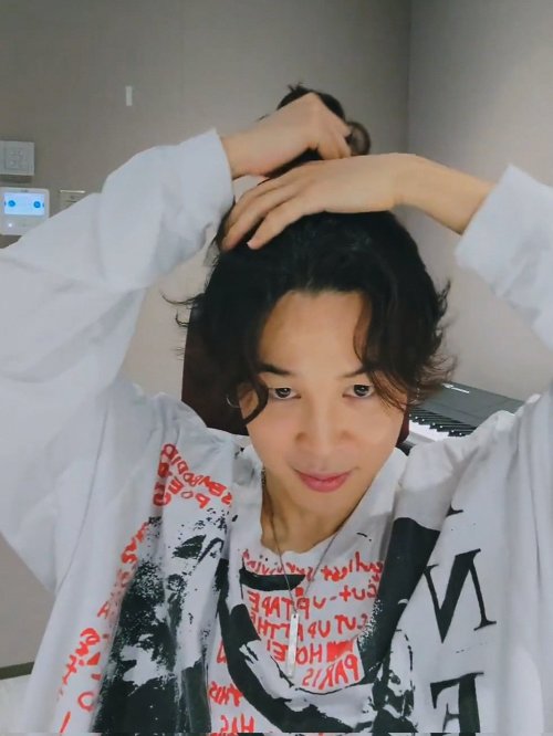Jimin Weverse Live 18 Sept. 2022
