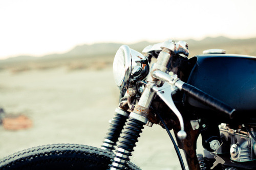 wildbutgentleman:  iron-and-wind:  Live fast.   Wild but Gentleman