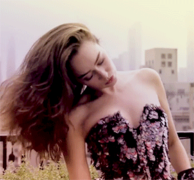 hosie4legacies: CHANEL Couture Alycia Debnam-Carey