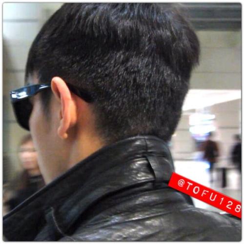 fvcktabitop: 130420 TOP at Incheon Airport Source: TOFU128