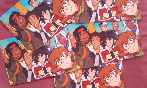 Made some Voltron Postcards that I’ll be mailing out to everyone who bought my Klance Charms. Thank 