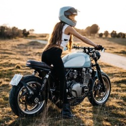 equestriagardens:  Cafe racers - http://cafe-racers.fr