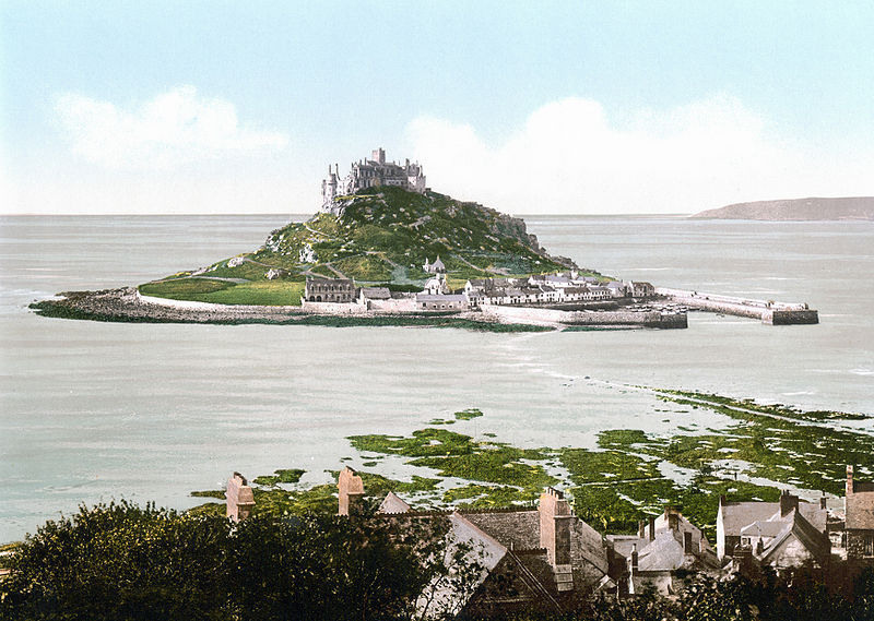 atlasobscura:  St. Michael’s Mount -Cornwall, England A island reachable by a causeway