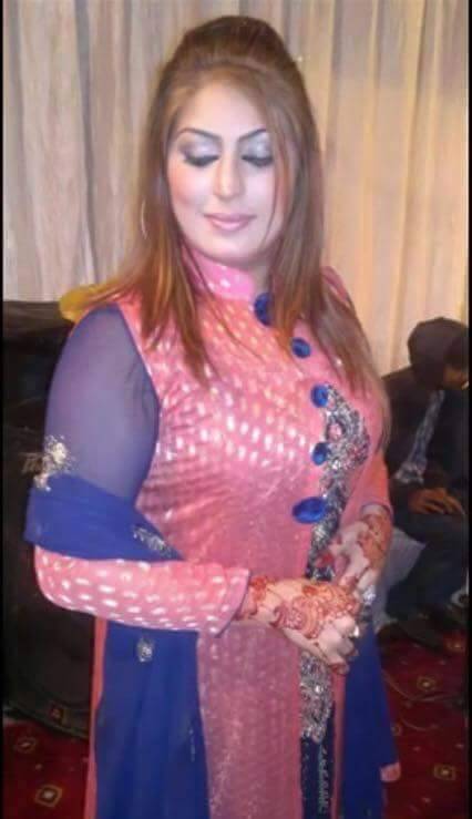 burningdesires16: بستر پر آگ لگا دینے والی طوائف گرم مال