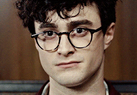 solangeofficial-deactivated2015:daniel radcliffe as allen ginsberg in kill your darlings (2013)