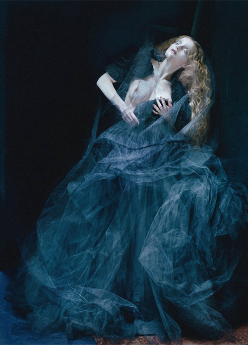 bvlgaria: Guinevere Van Seenus in ‘Dreaming of Another World’ Photographer: Tim Walker Dress: Givenc