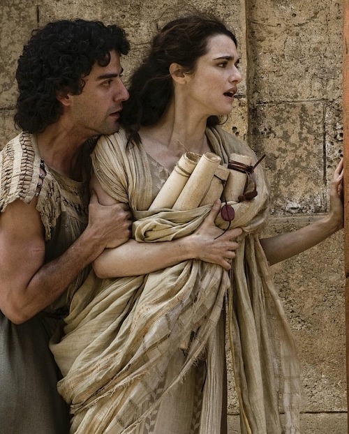 mademoisellelapiquante: Oscar Isaac and Rachel Weisz in Agora - 2009