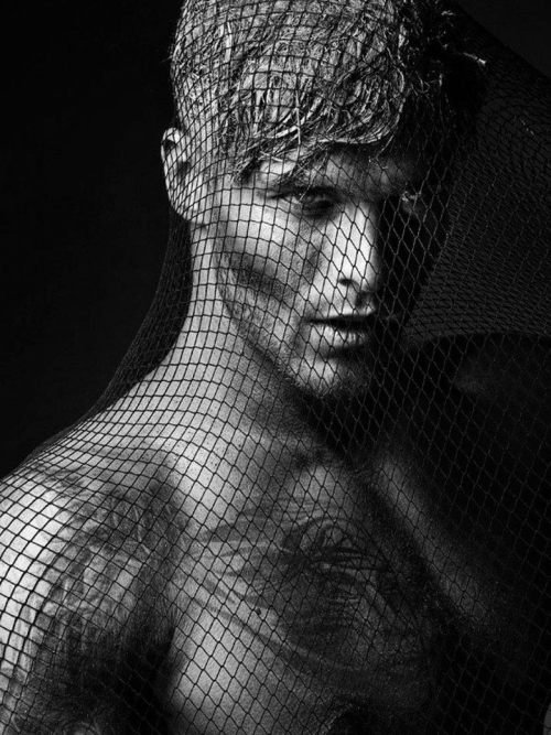 3leapfrogs:  leatherhostage:  leatherhostage  www.3leapfrogs.tumblr.com~[5k followers]~ THANKS!
