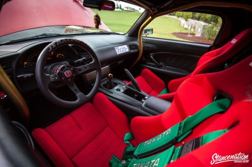 upyourexhaust:  DOING IT FOR A THRILL // MINH LE’S S2000 Photos by Amanda Hacks
