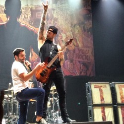 illuminaudo:  a day to remember killed it, like always. this is one of my favorite concert photos I’ve been able to snap with my phone.  Instagram: @hanoverboard   PLEASE DO NOT REMOVE CAPTION OR SOURCE!!  (at Patriot Center)