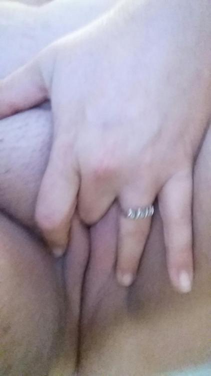 hmcouple:  Big pussy in need of some attention.  porn pictures