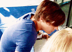  Louis with fans in Sweden 
