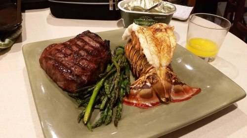 sexymeals:  Surf n turf [3264×1836]