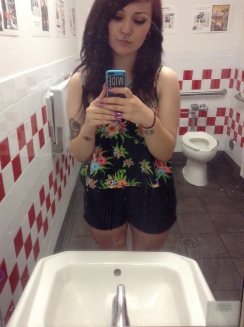 m0rphlne:  wonky legs and a five guys bathroom