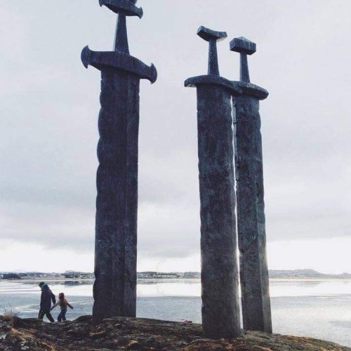 evilbuildingsblog:  Giant swords in Norway