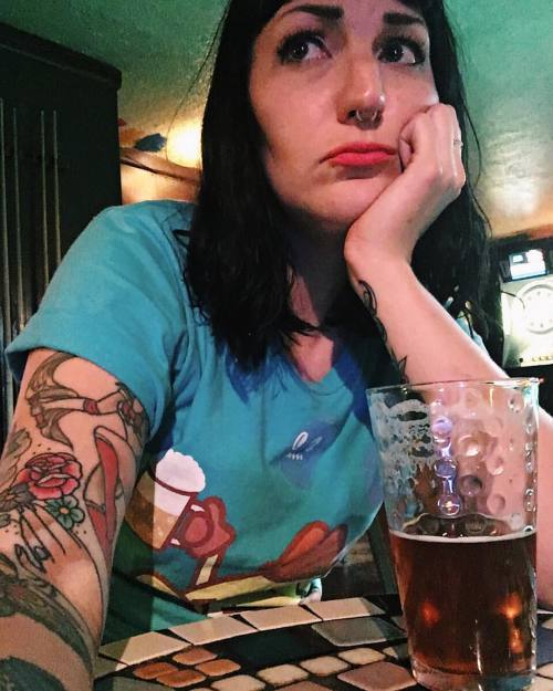 At open mic night like… #wtfisthis #me #confused #portland #pdx #girlswithtattoos #altgirl (a