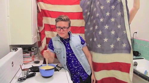 fishingboatproceeds:  tyleroakley:  Happy 4th of July!  Happy Birthday, America.