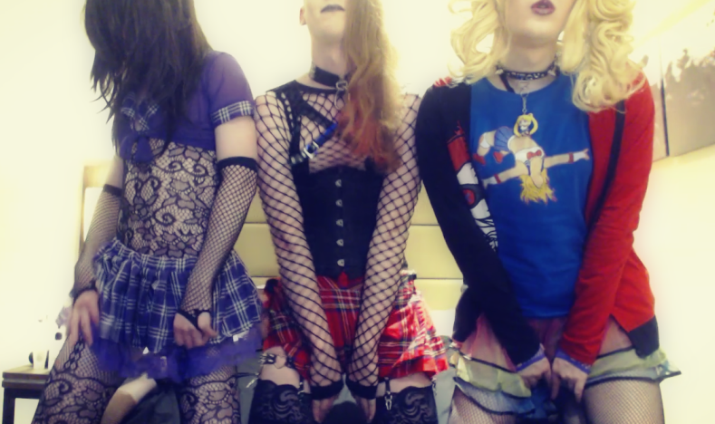 feetcdadore:  hayleypetharley: Getting the gif train rolling with @corsetcassie and