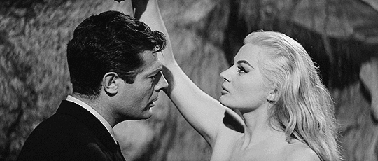 daddyyankees:La Dolce Vita (1960), directed by Federico Fellini.