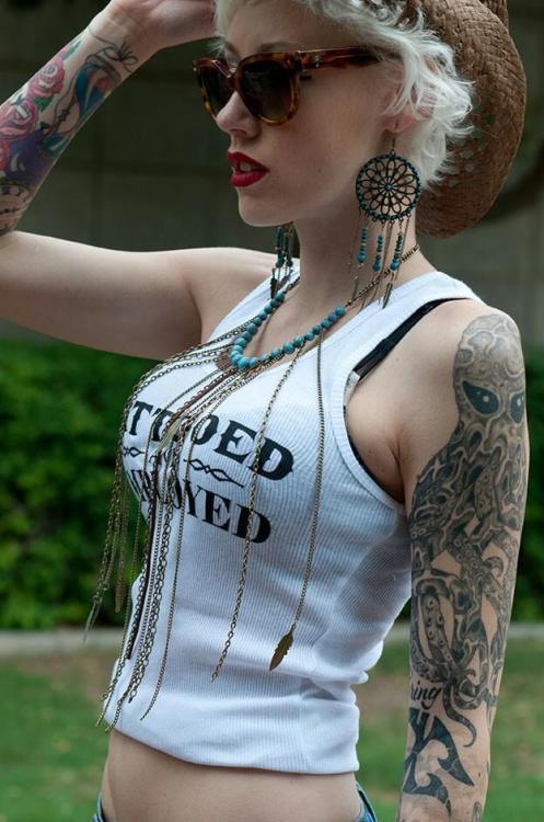 sexytattooedgirls:  www.sexytattooedgirls.co.uk