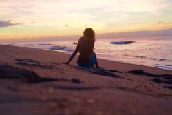 jakkyportelliphotography:  Sunrise is the perfect time for a dip 
