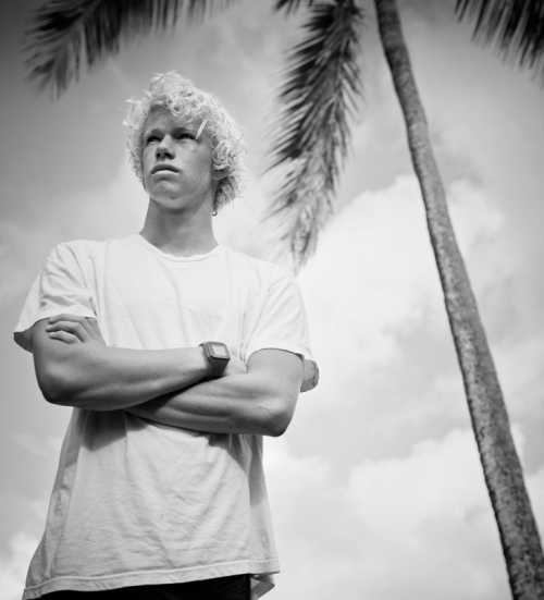 nixoneurope:  Pipeline local. John John Florence wears the Nixon Supertide 