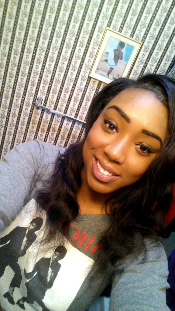 curtflirt509:  She is beautiful!! I would love to taste!!