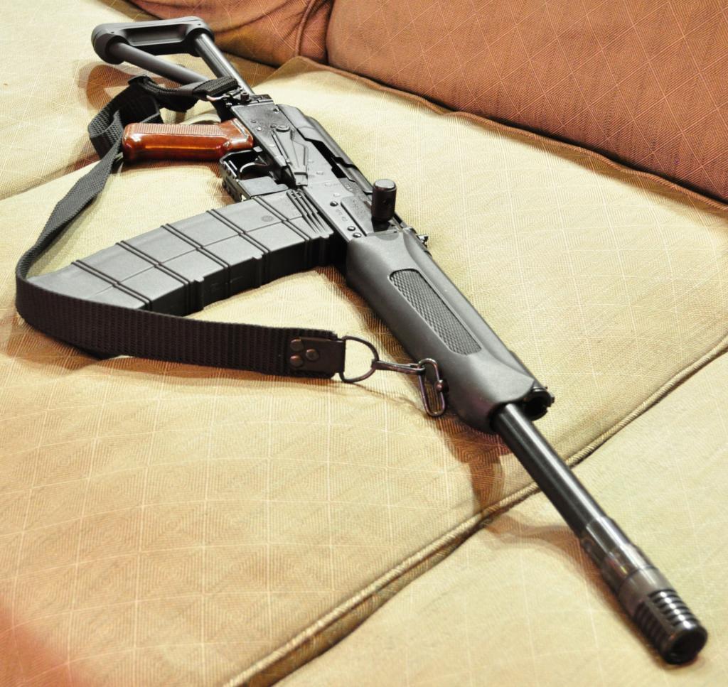 bolt-carrier-assembly:  gunsengrog:  Threw on an Ace stock, original handguard and