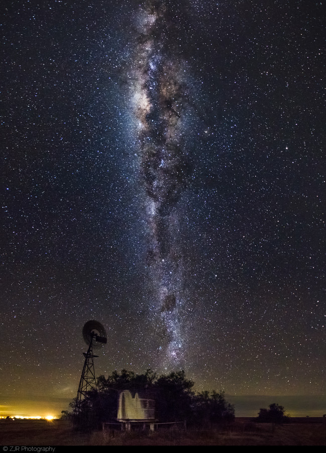 etherealvistas:  Those Dark Australian Skies by Zac Robinson || Website || Facebook