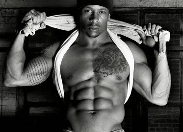 dominicanblackboy:Sexy gorgeous muscle hunk Lamar Gordon!😍👍