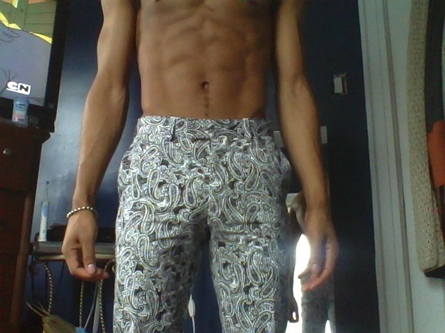 rjr118:  My New Pants…. I Dig Umm