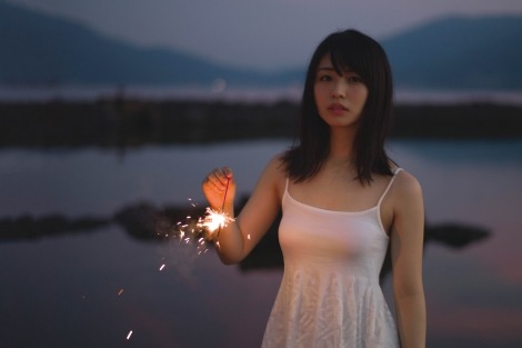sakamichipost46:長濱ねる写真集、売り上げ好調で5000部重版へ日刊スポーツ