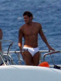 Hot Male Celebs In Underwear