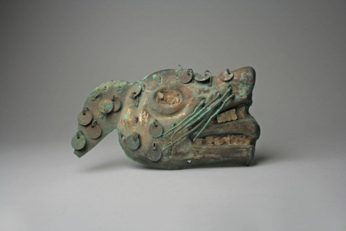 historical-nonfiction:Fox head ornament from the Moche civilization, in Peru. Made of gilded copper,