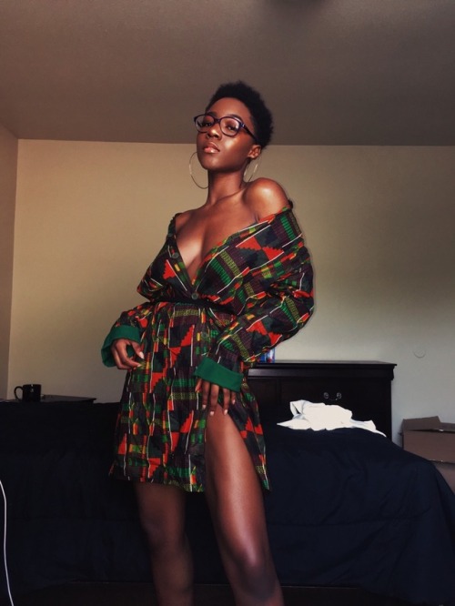 kendrawriter:hotephoetips:90staughtme:The latest from me and my closet. ❣️get into these looks