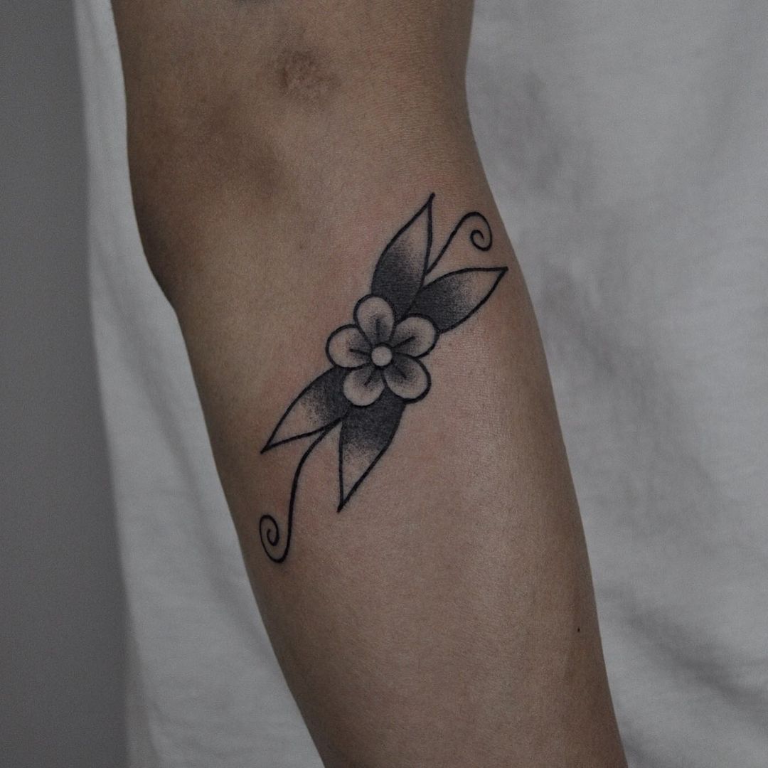 Flower tattoos tumblr little Little Pricks