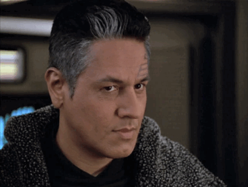 notluvulongtime:  From Birthday Suit to Becoming “Timeless” ~ Chakotay, Star Trek: Voyager I’m not late, I hope. It’s still November 19th on both U.S. coasts. Robbie Duncan McNeil turned 49 just 10 days ago. I thought I could cover both. Don’t