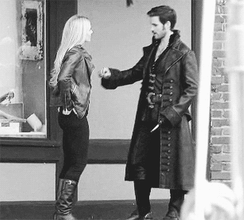 pirate-and-the-savior:  shecalledhimkillian:  (x)  I want a Killy to tug on my shirt.please
