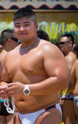 100% asian beefy chubby endoderm body type